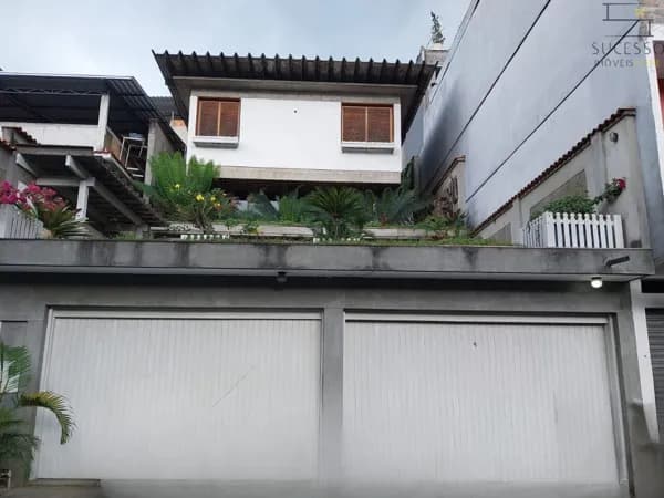 Casa Duplex à venda no Prado