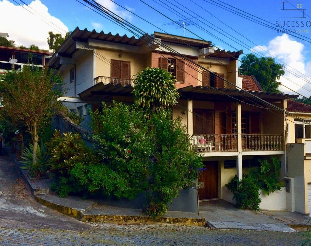 Casa Triplex à venda no Centro