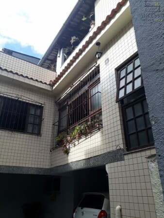 Casa Triplex à venda em Olaria