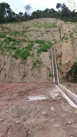 Terreno à venda no bairro Vilage