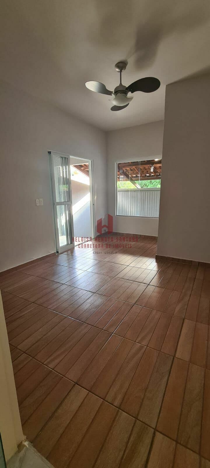 Casa de 3 Dormitórios Próximo do Plaza Shopping