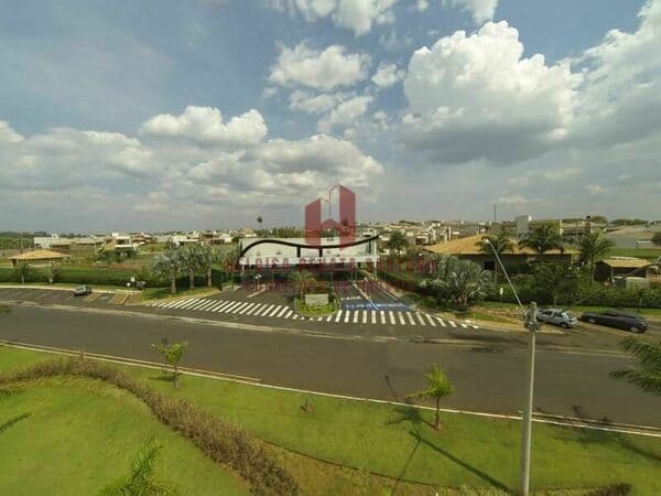 Terreno em Condomínio Recanto do Lago!