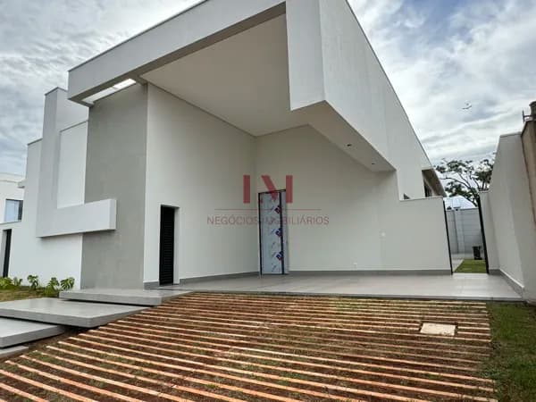 Casa de Condomínio em Uberlândia - Granja Marileusa