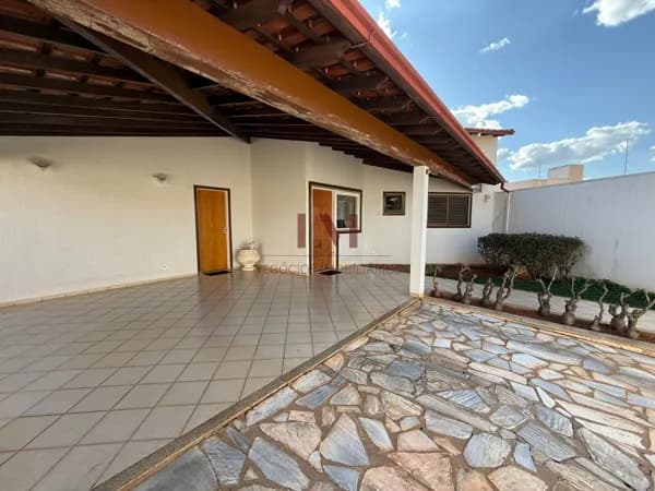 Casa Santa Mônica