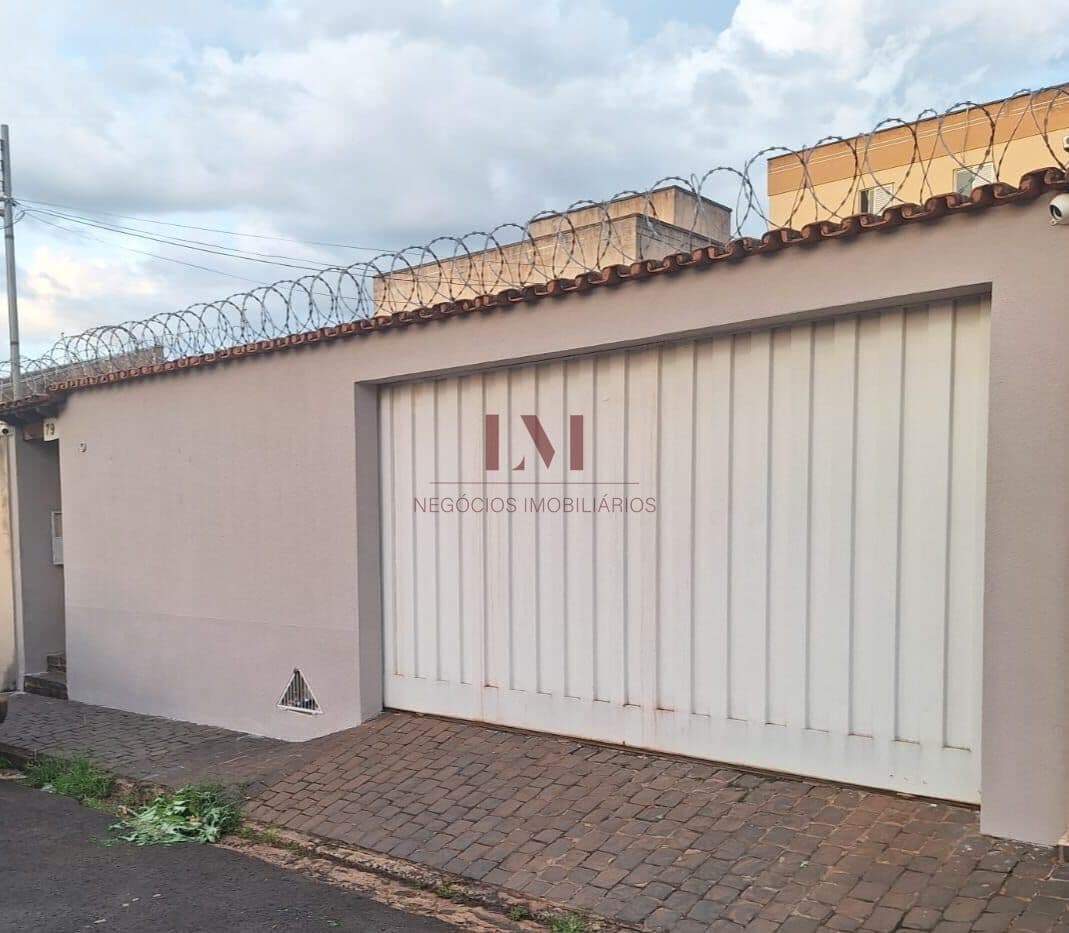 Casa em Uberlândia - Santa Luzia
