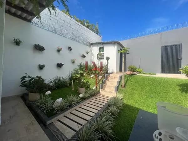 Casa a venda no Bairro Cidade Jardim