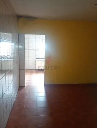 Casa de 3 cômodos para alugar na Vila Santa Lucia, São Paulo/SP
