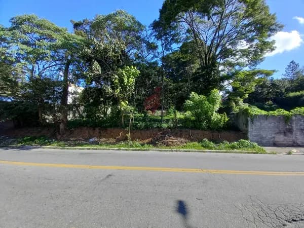 Terreno com 1.000m²