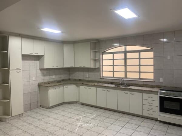 Sobrado na Vila Carvalho em Sorocaba/SP.