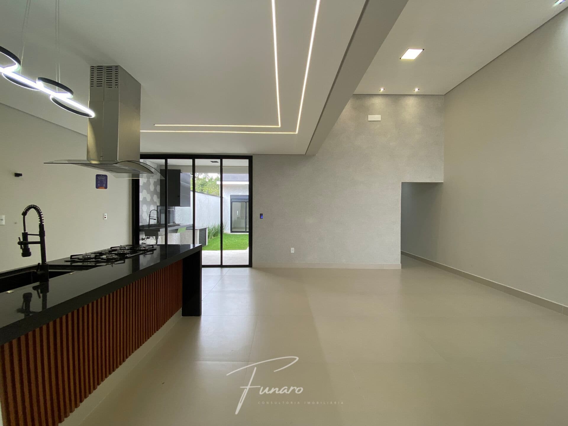 Casa térrea à venda no Condomínio Helena Maria - Wanel Ville - Sorocaba/SP
