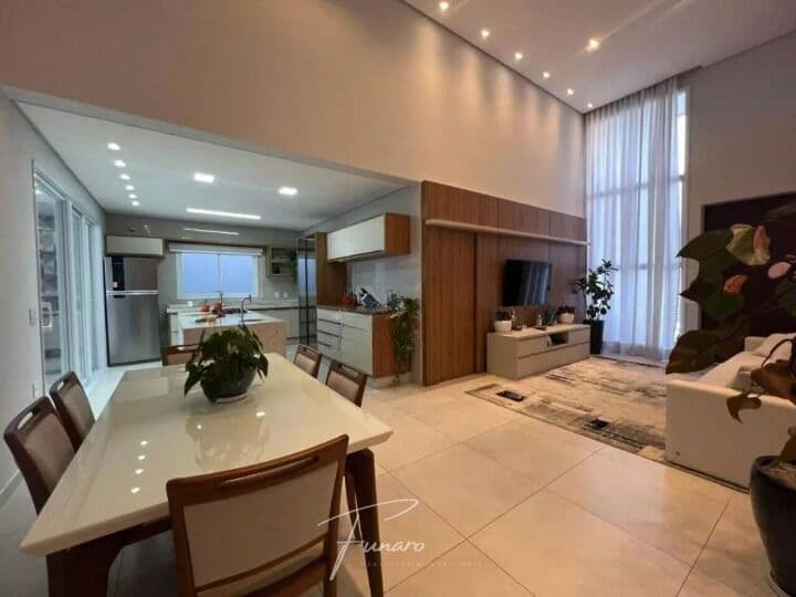 Casa à venda no Condomínio Residencial Le France - Sorocaba/SP
