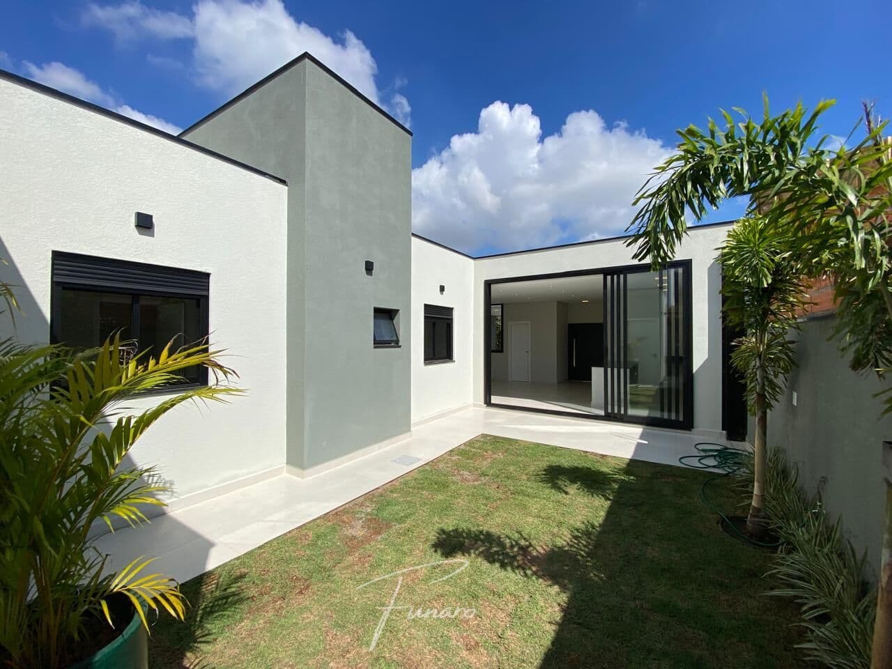 Casa à venda no Condomínio Helena Maria em Sorocaba/SP