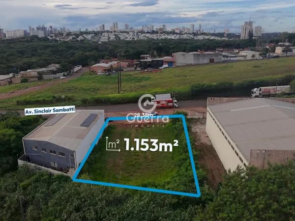 Terreno na Avenida Sinclair Sambatti com 1.153m2