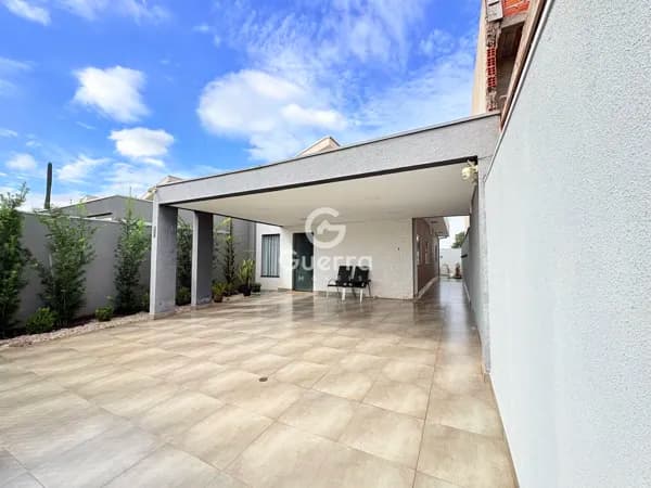 Casa térrea com 3 quartos e terreno de 200m2 no Jardim Barcelona próximo Contorno Sul