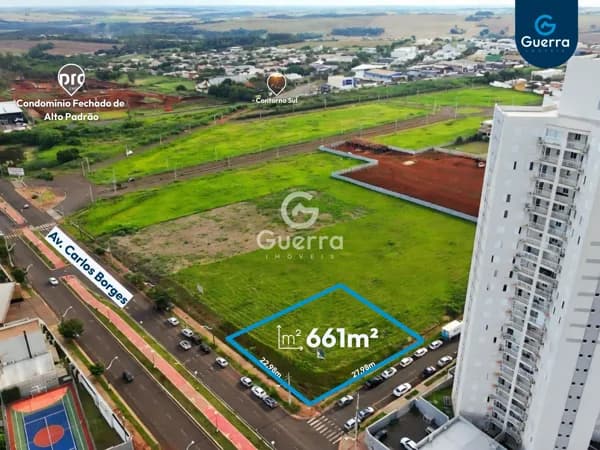 Terreno de esquina ZR3 à venda na Avenida Carlos Borges