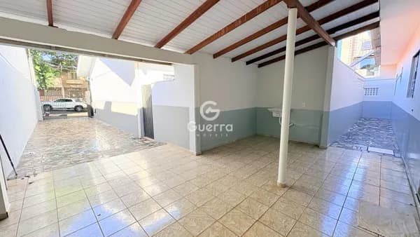 Casa de fundos para alugar ao lado da Avenida Nildo Ribeiro próximo ao Hospital Municipal de Maringá