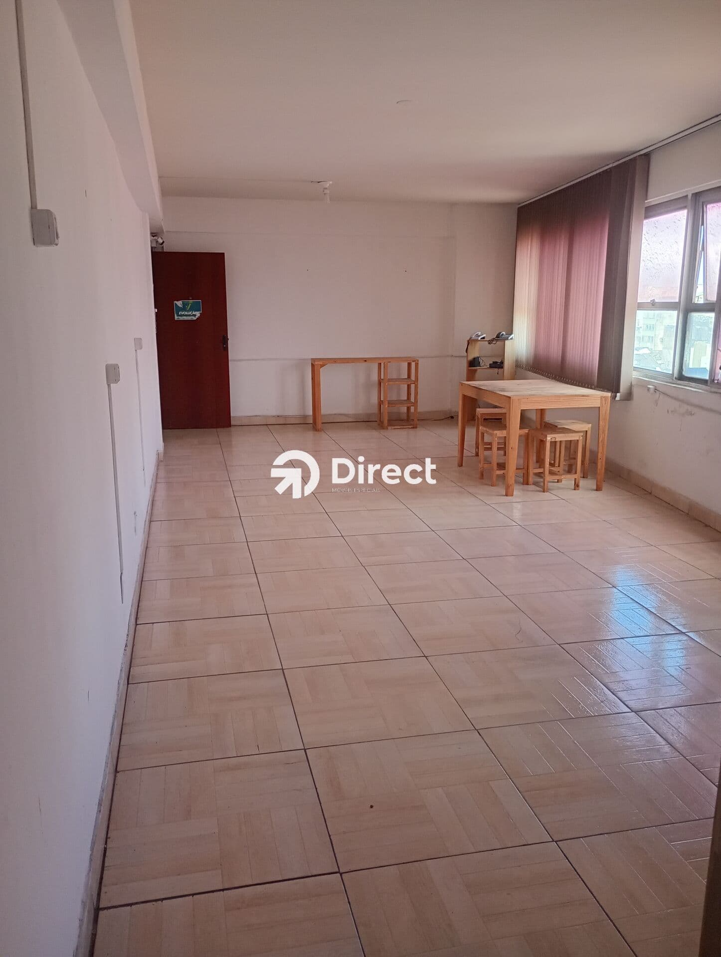 Sala Comercial à Venda/Locação – Ed. Lygia Uchôa de Medeiros – Recife/PE