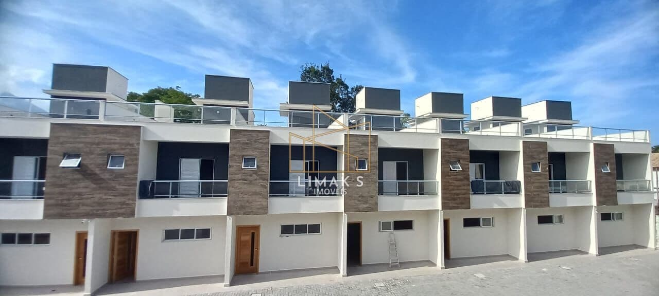 Sobrado em Caraguatatuba - Massaguaçu