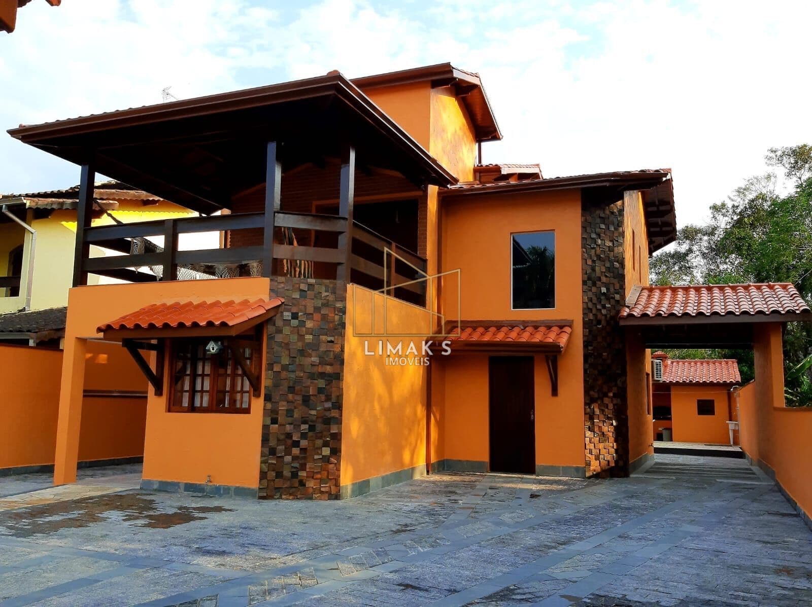 Casa Sobrado em Mar Verde, Caraguatatuba/SP