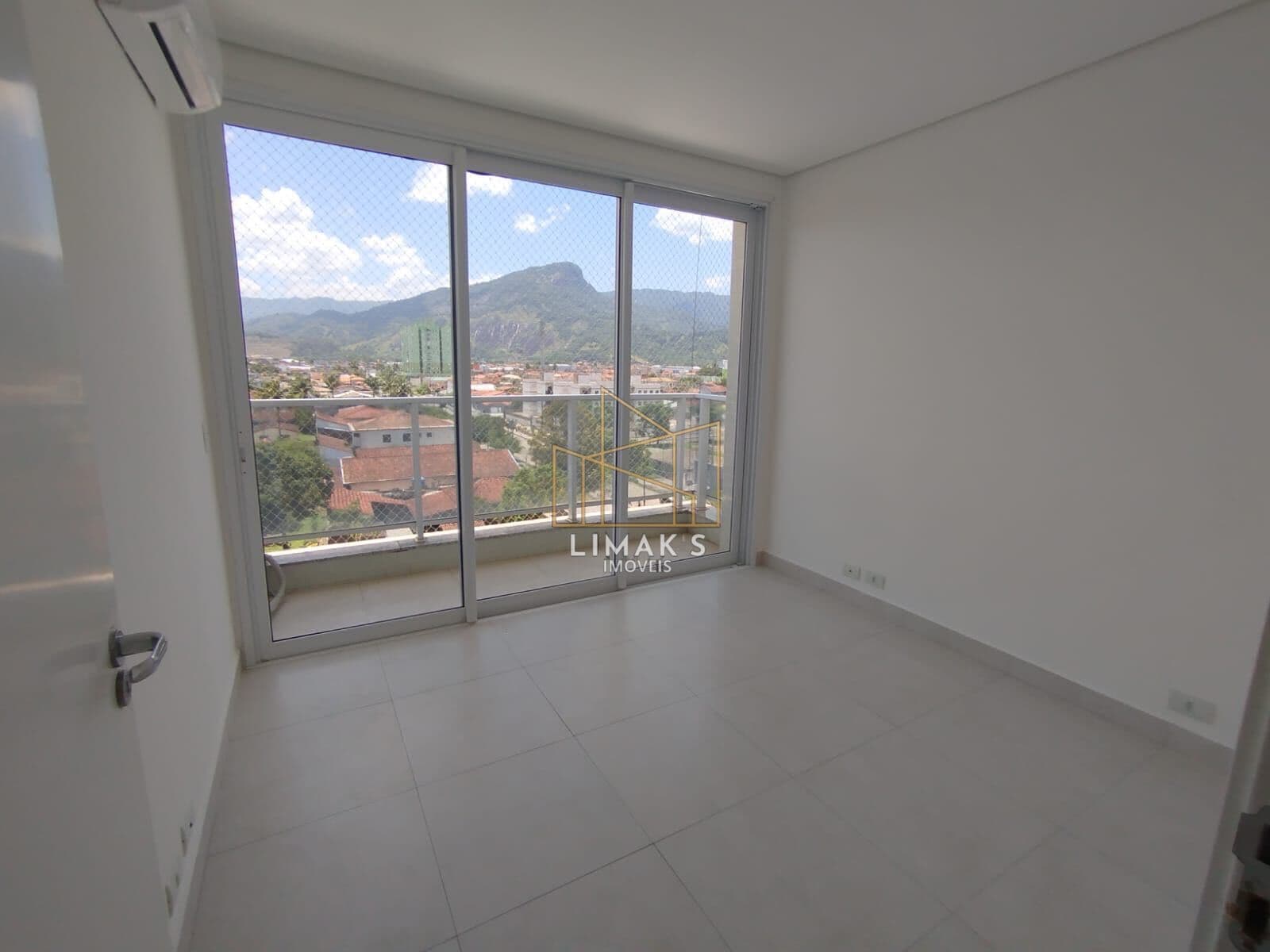 Apartamento em Parque Balneario Poiares, Caraguatatuba/SP