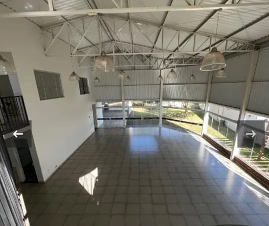Salão comercial, 417 m²