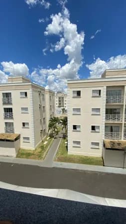 Apartamento com 3 quartos (1 suíte), sacada americana, sala em 2 ambientes, Tubalina.