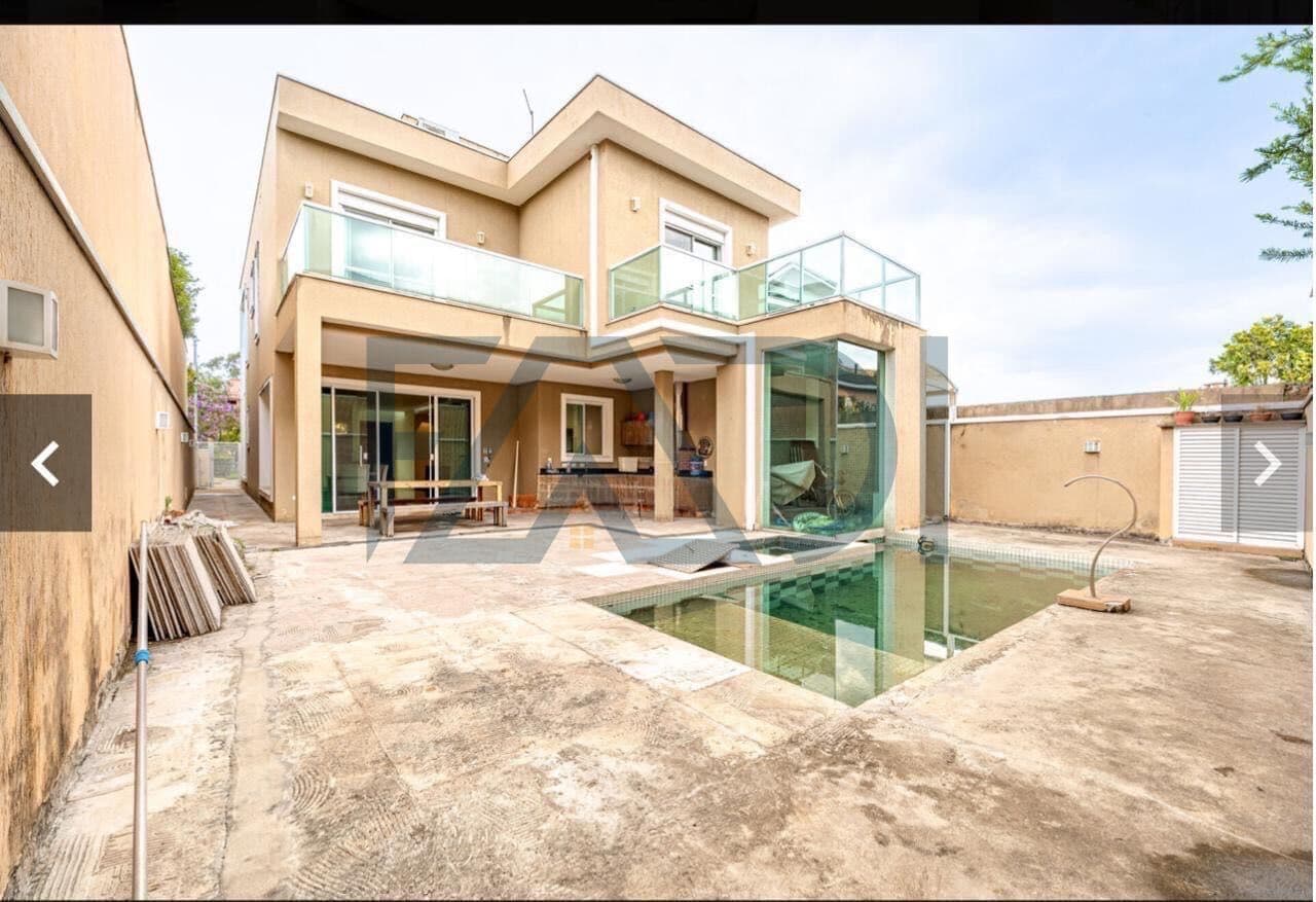 CASA Á VENDA ALPHAVILLE 05 R$2.700.000,00 - 380m2