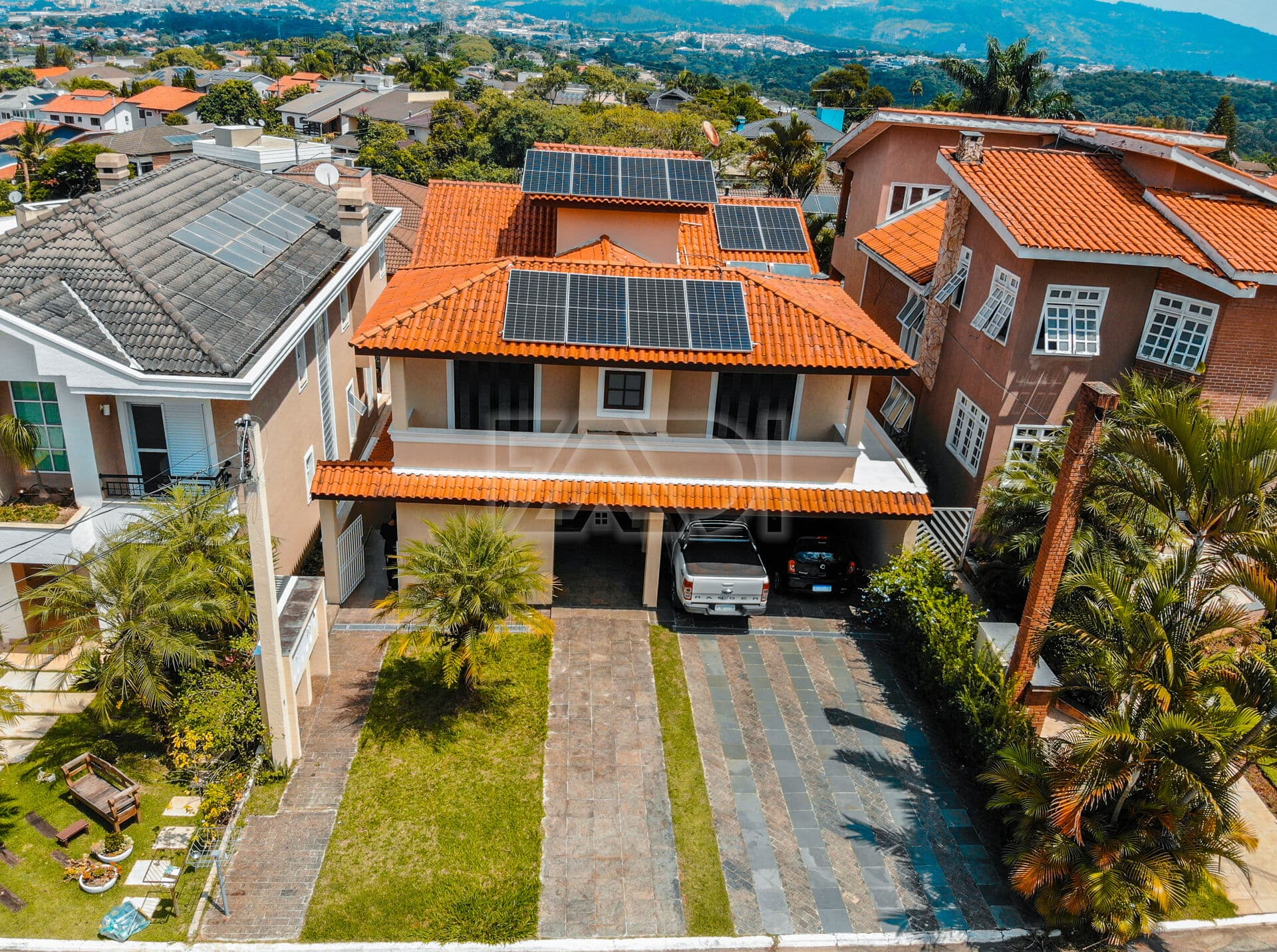 CASA NO RESIDENCIAL 11 - R$ 2.990.000,00