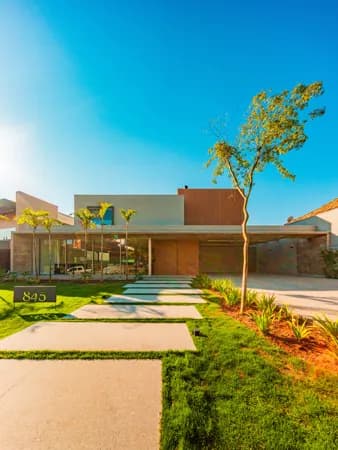 CASA VISTA - NOVA E MOBILIADA - R$ 18.000.000,00