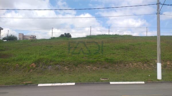 Terreno em Condomínio Santa Ana