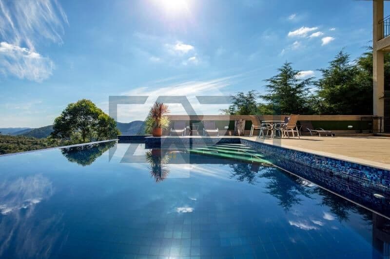 CASA À VENDA EM CONDOMINIO ITAIPAVA PETROPOLIS/RJ - R$ 2.900.000,00