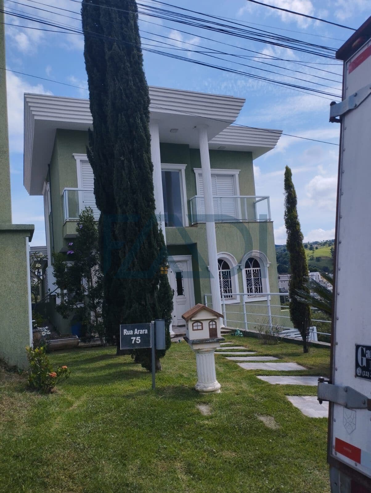 Casa em Condomínio NEWVILLE