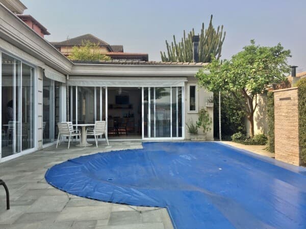 Casa em Condomínio Residencial 5