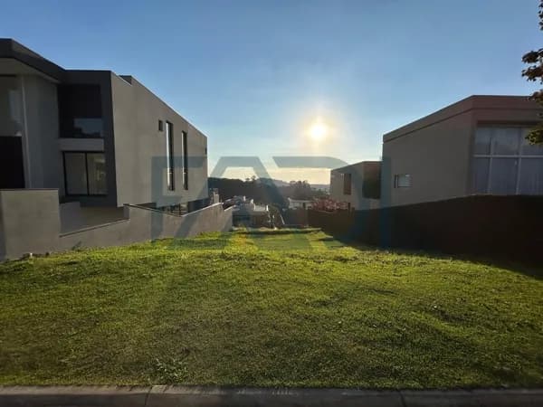 Terreno 490m2 - Gênesis 2 - Alphaville/SP - R$ 3.890.000,00