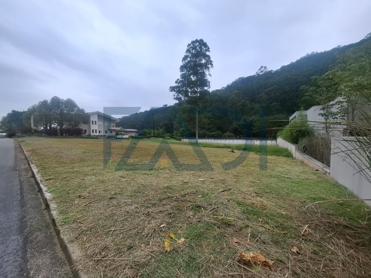 Terreno em Condomínio Tamboré 1