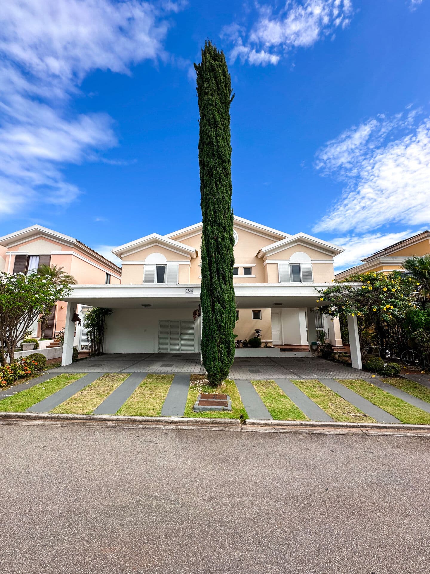 TAMBOREZINHO CASA DUPLA - R$ 3.300.000,00