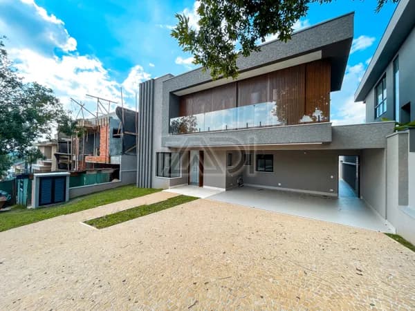 Casa em Condomínio Genesis 2