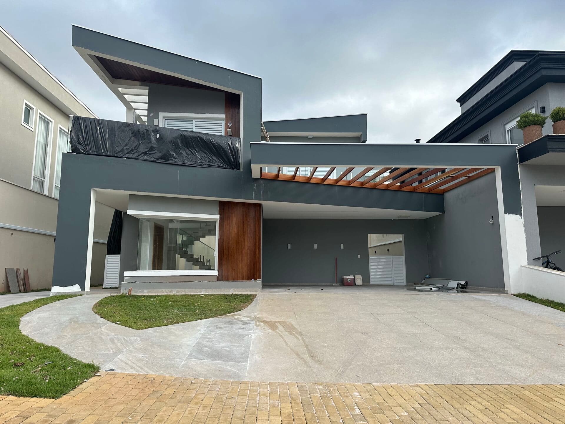 CASA Á VENDA CONDOMÍNIO BURLE MARX R$2.980.000,00