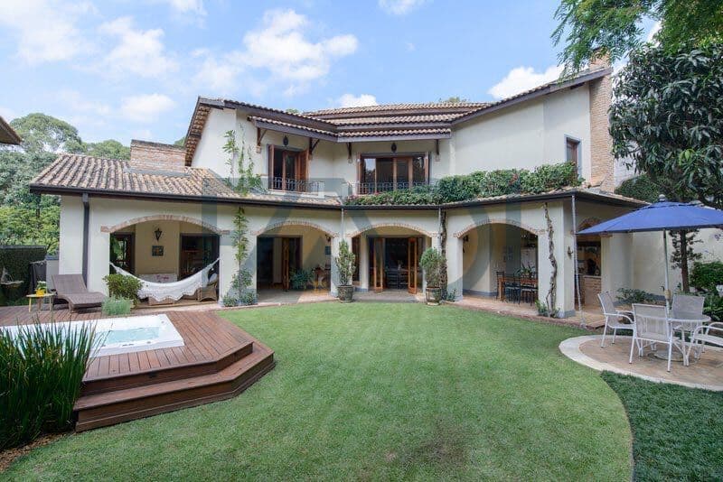 Residencial 4 - Alphaville/SP - R$ 4.500.000,00