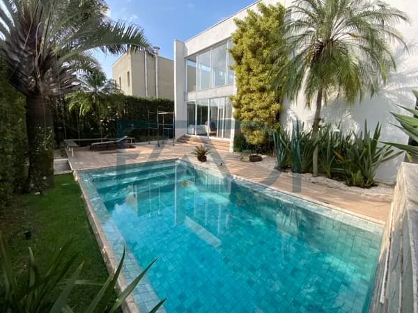 Casa Mobiliada à Venda - Tamboré 10 - Alphaville/SP - R$ 7.850.000,00