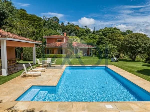 CASA EM CONDOMÍNIO À VENDA ITAIPAVA PETROPOLIS/RJ - R$ 3.000.000,00