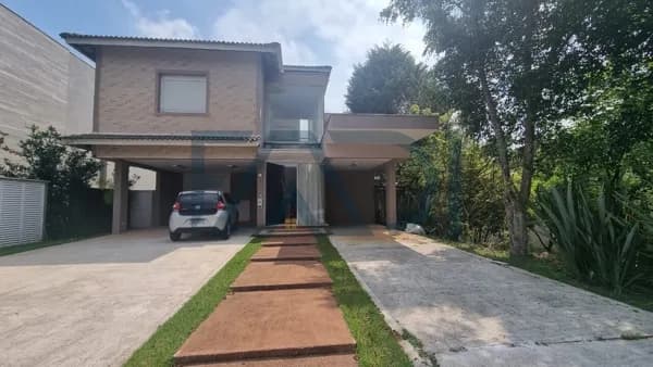 Casa em Condomínio Tamboré 10