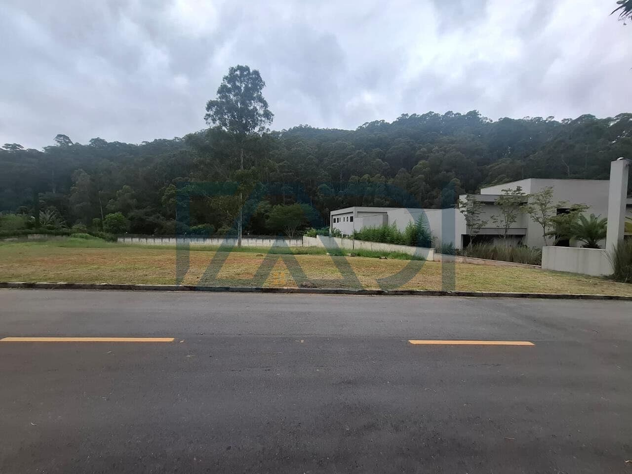 Terreno em Condomínio Tamboré 1