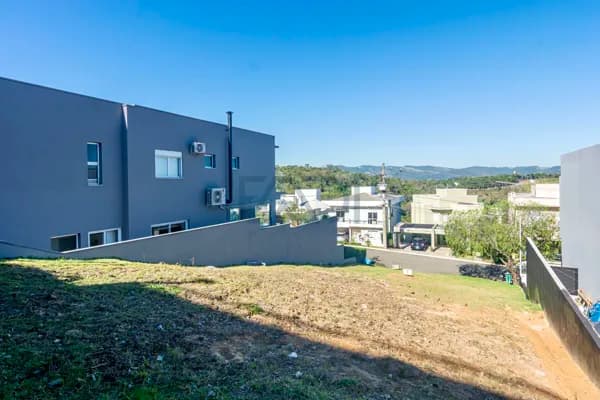 TERRENO VALVILLE 1 - R$ 650.000,000