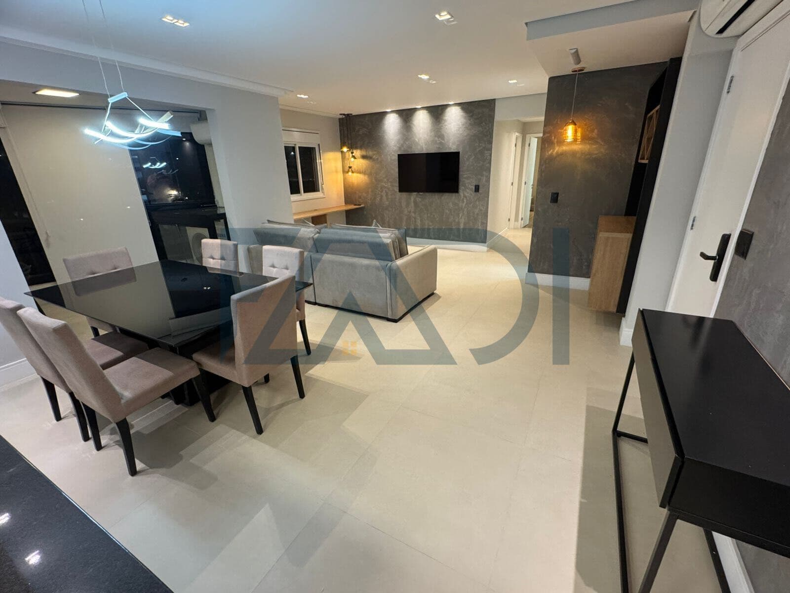 APARTAMENTO Á VENDA ED. BELLAGIO - R$1.650.000,00 - 98m2