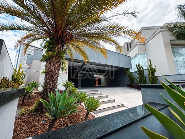 Casa Térrea à Venda - Res. Roberto Simonsen - São Caetano do Sul/SP - R$ 10.500.000,00