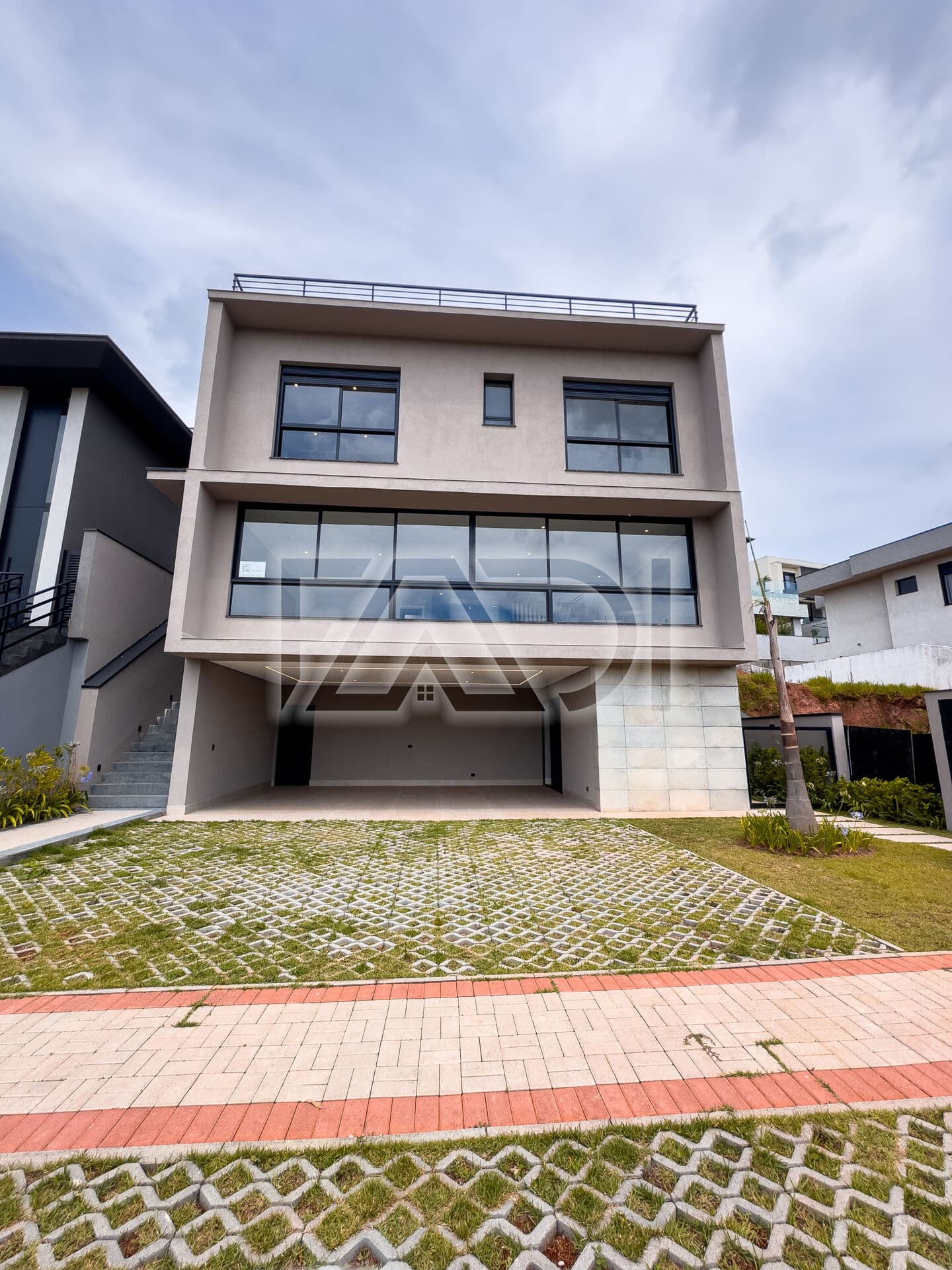 Casa à Venda - Residencial Itahyê - Alphaville/SP - R$ 5.300.00”0,00