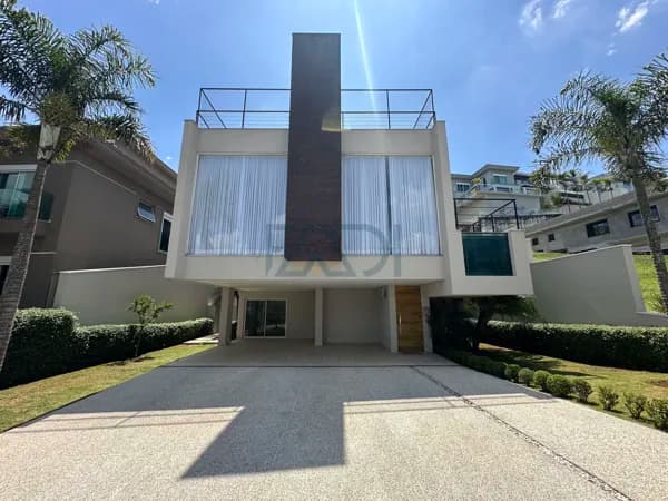 CASA TAMBORÉ 10 -