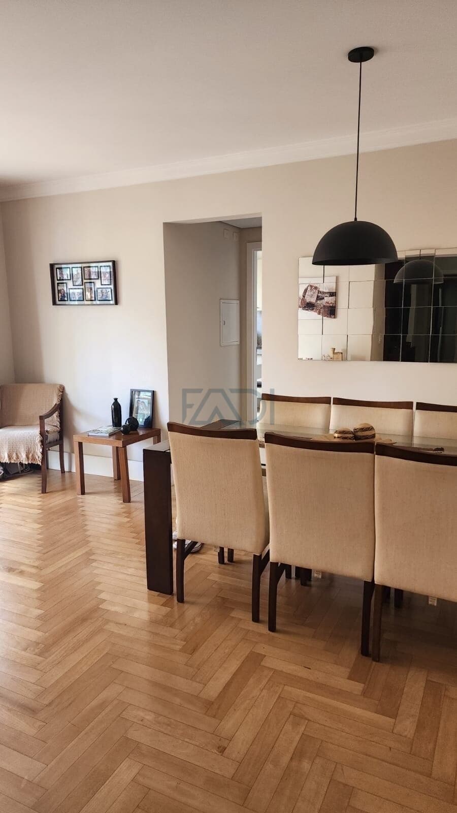 Apartamento à Venda com 3 Dorm. (107m2) em Alphaville/SP - R$ 1.170.000,00