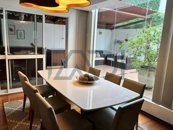 CASA TAMBOREZINHO - R$ 1.650.000,00